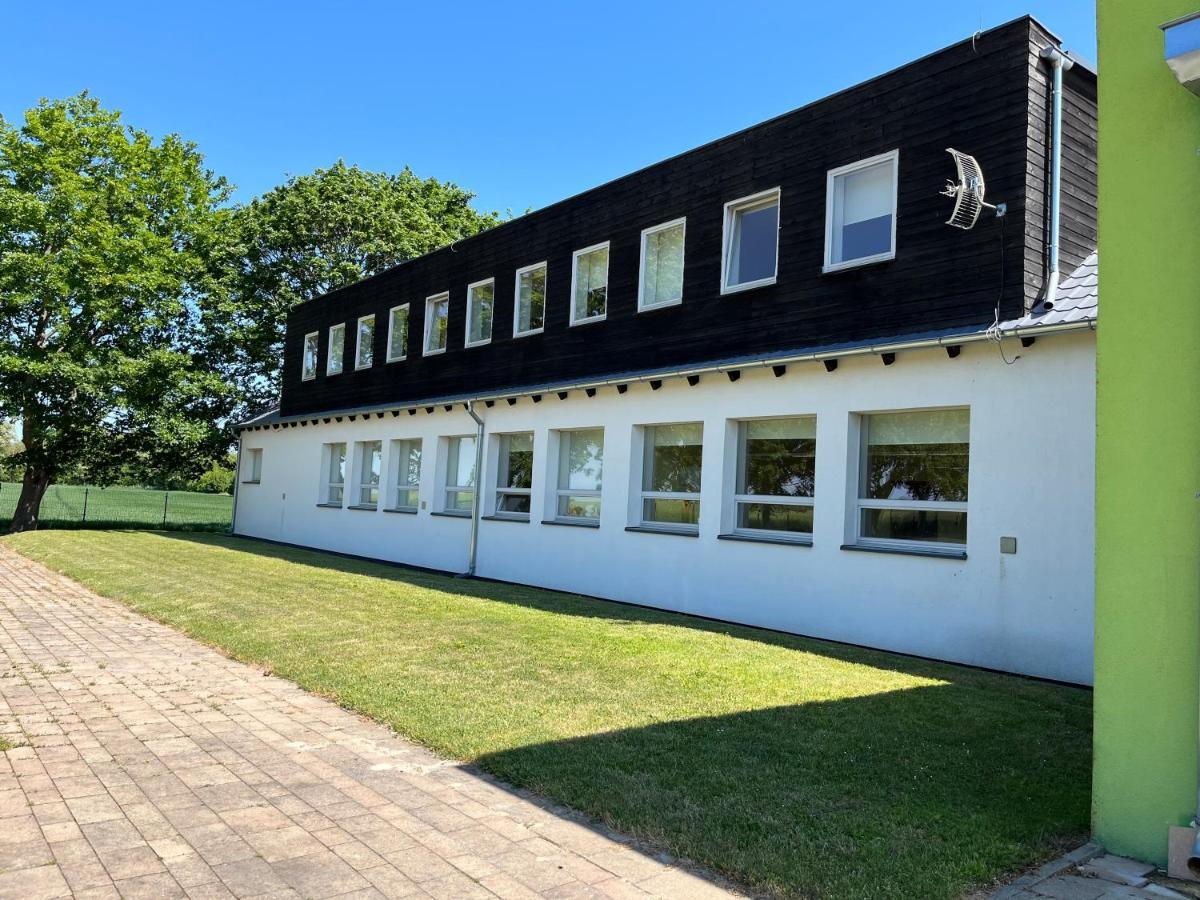 Osrodek Konferencyjno-Wypoczynkowy Vandrehjem Chojna Eksteriør billede